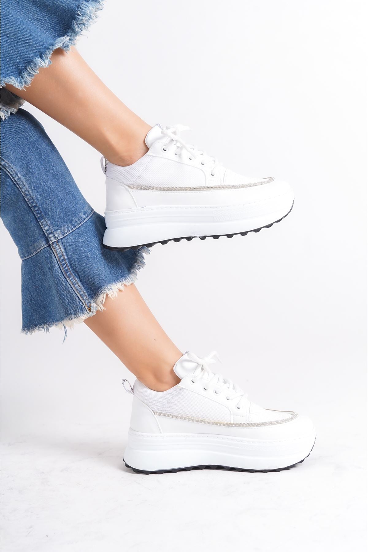 White Stone Women's Sports Shoes - STREETMODE™