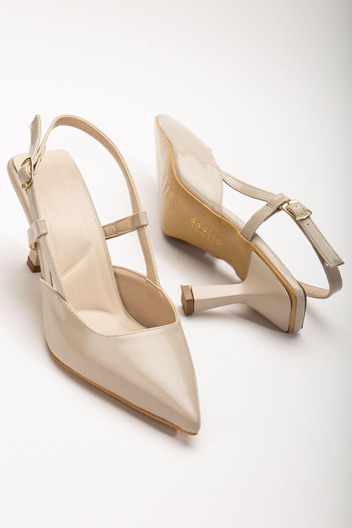 Women's Beige Patent Leather Thin Heeled Shoes - STREETMODE™