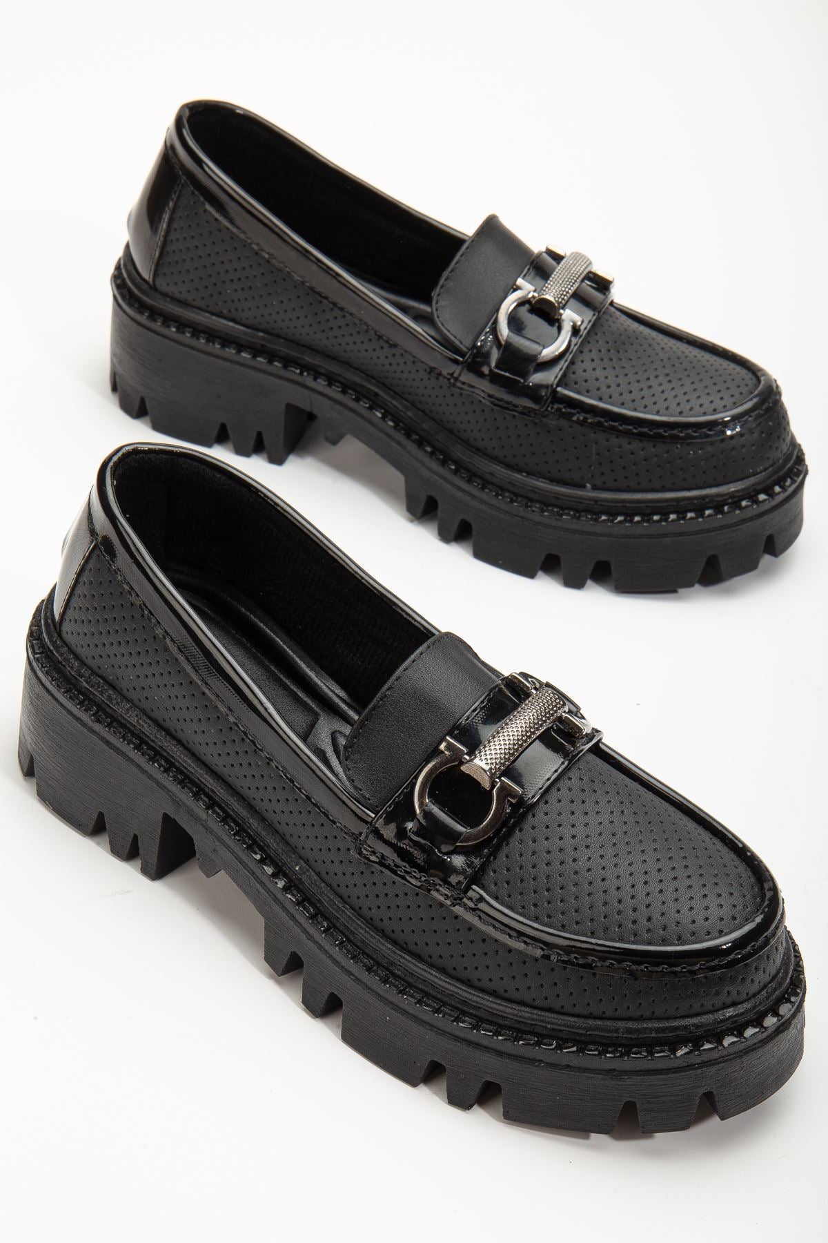 Women's Black Buckle Detailed Oxford Shoes - STREETMODE™