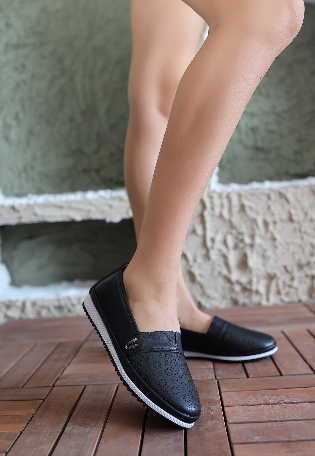 Women's Black Leather Ballerina Shoes - STREETMODE™