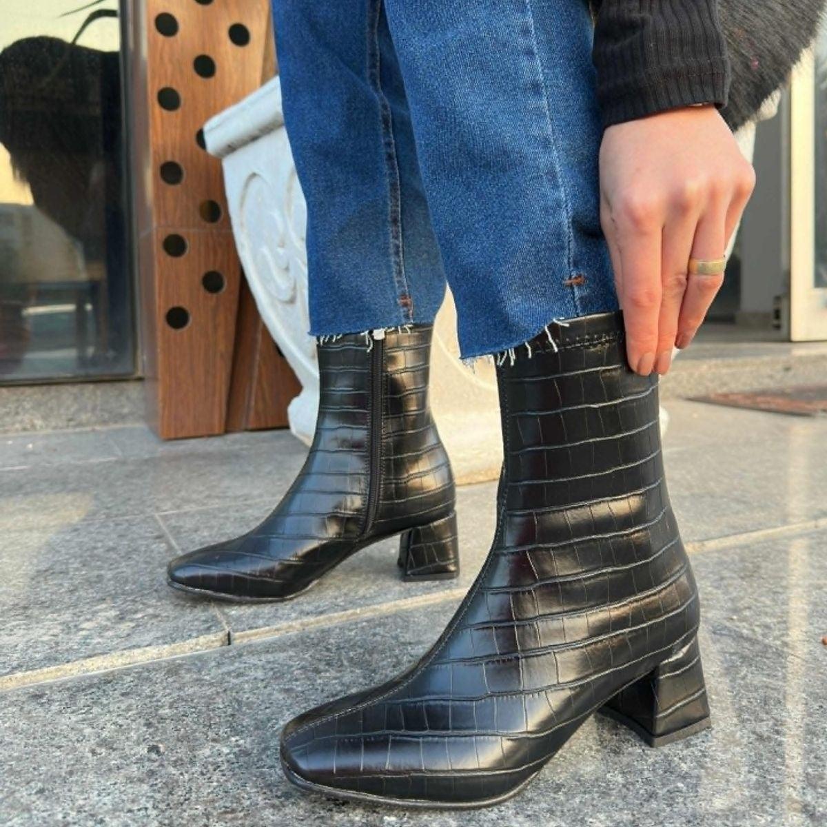 Women's Black Leather Patterned Heeled Boots - STREETMODE™