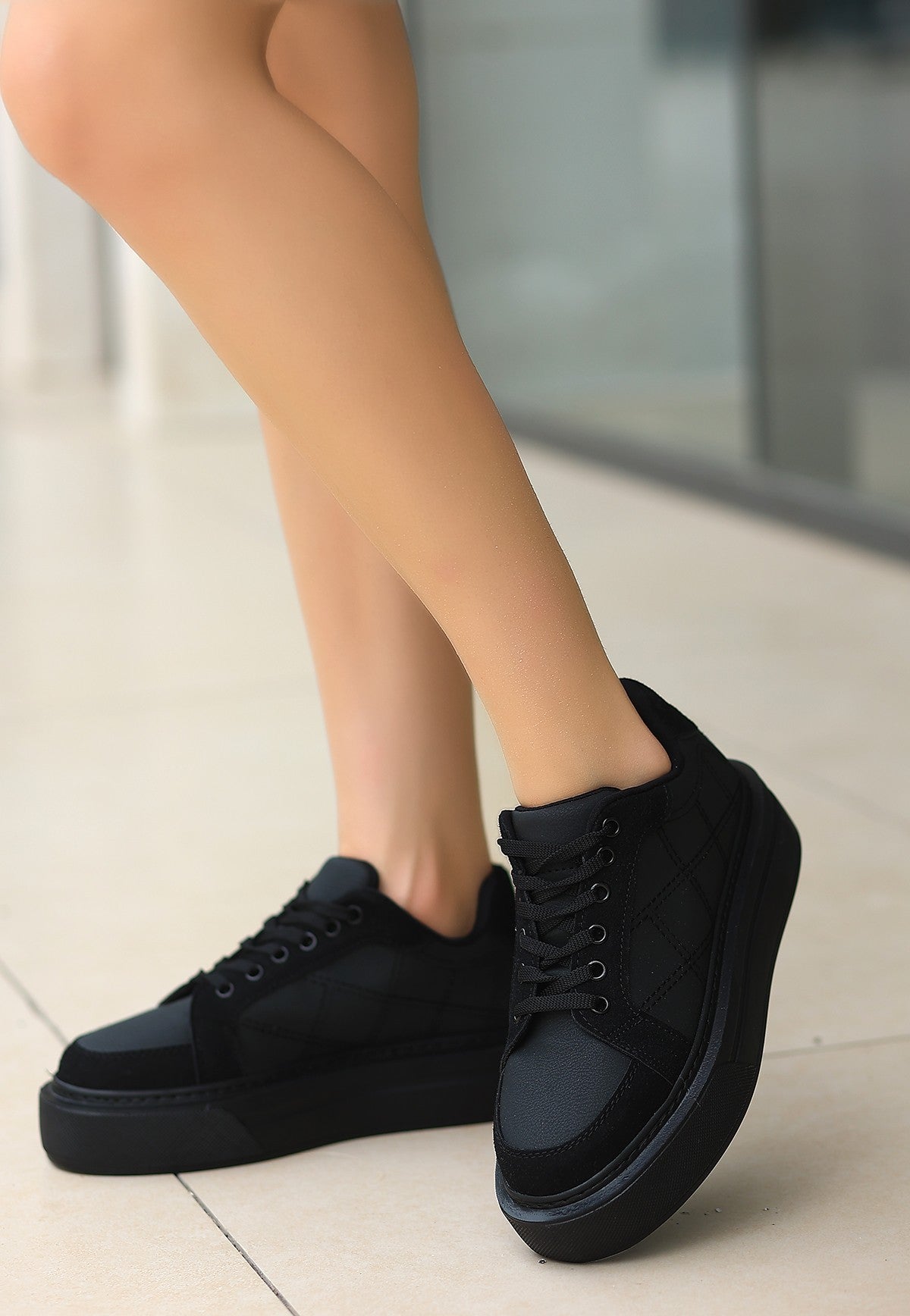 Women's Black Leather Suede Detailed Lace-Up Sports Shoes - STREETMODE™