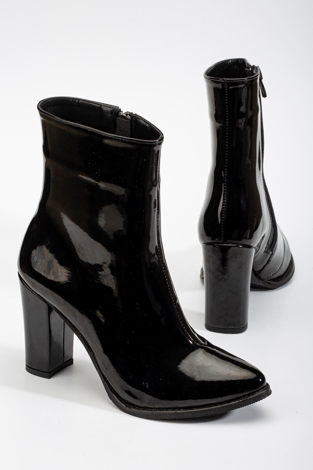 Women's Black Patent Leather Pointed Toe Zippered Thick Heeled Boots - STREETMODE™