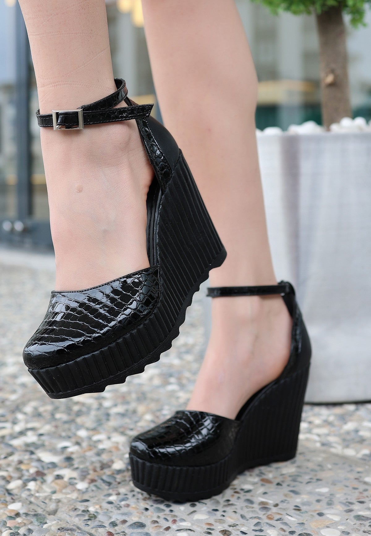 Women's Black Patent Leather Wedge Heel Shoes - STREETMODE™