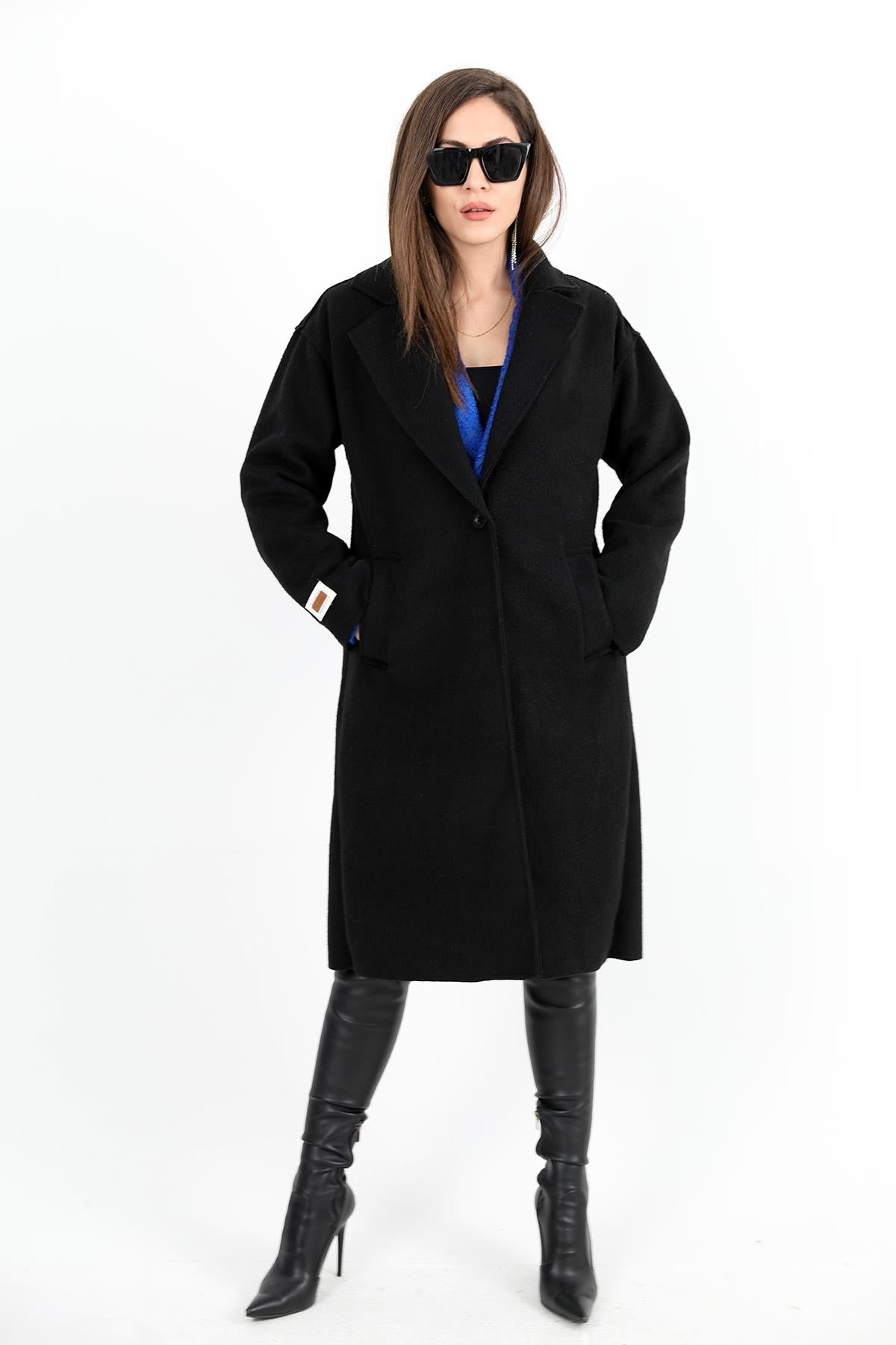 Women's Cashmere Coat Double-Breasted Collar Sleeve with Crest Detail - Black - STREETMODE™