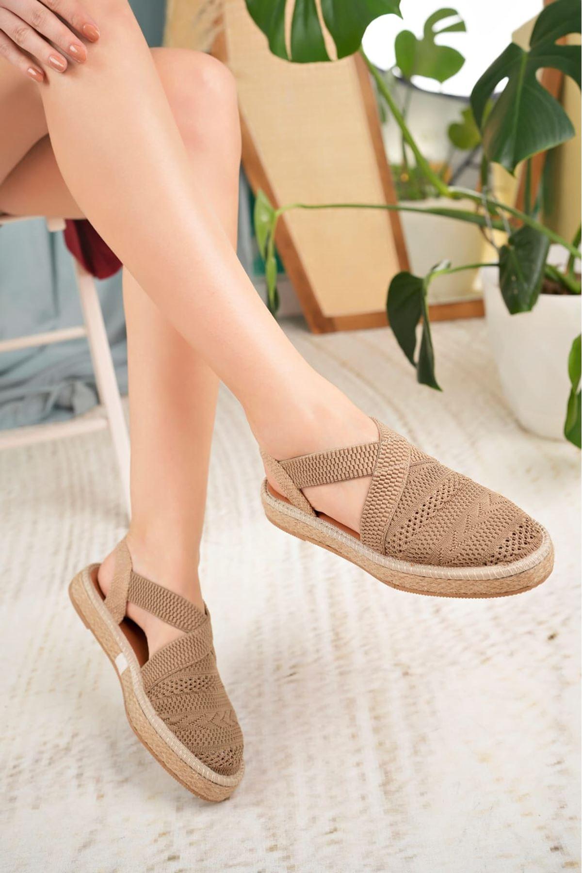 Women's Closed Toe Elastic Knitwear Sandals - STREETMODE™