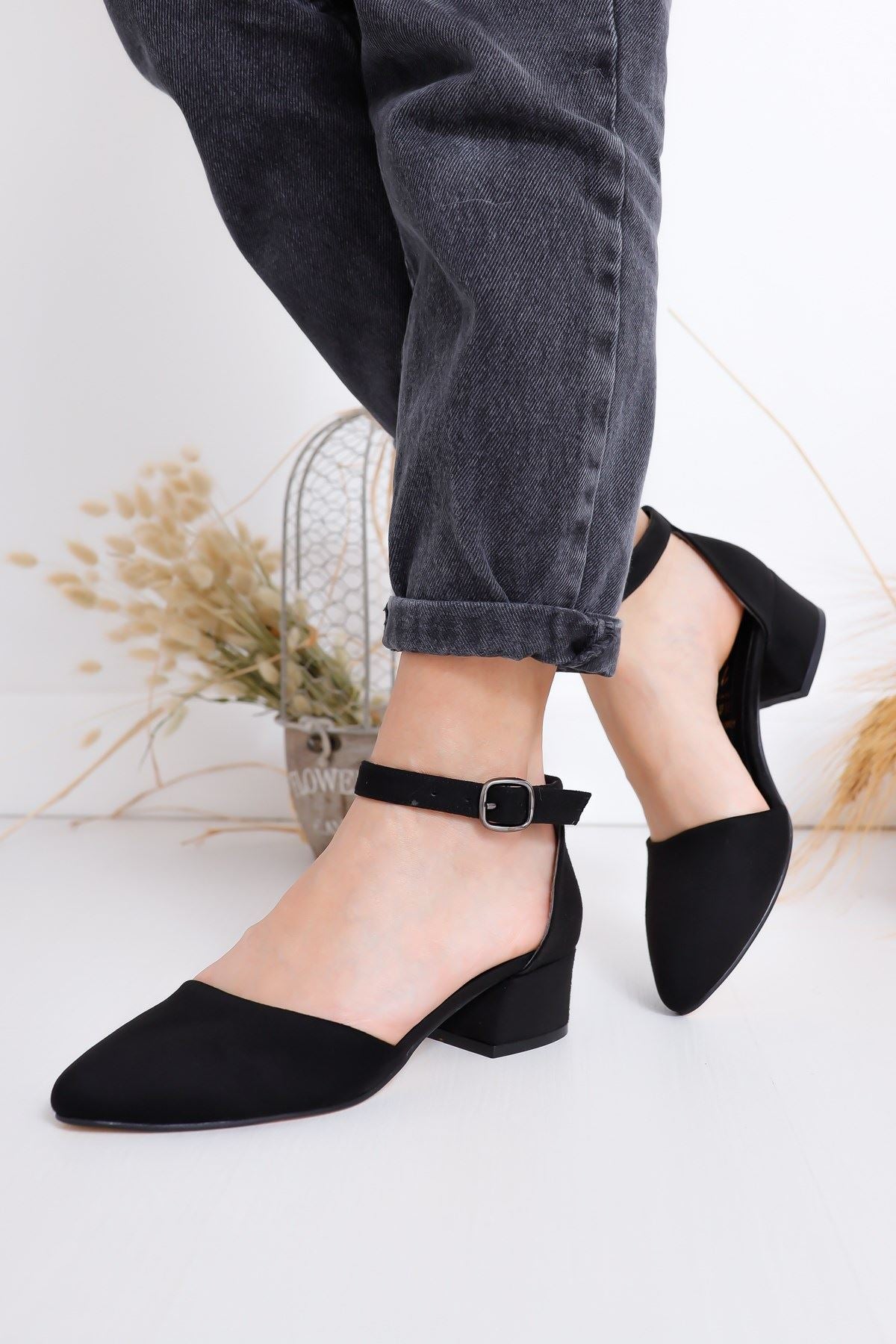 Women's Dary Heels Black Suede Shoes - STREETMODE™