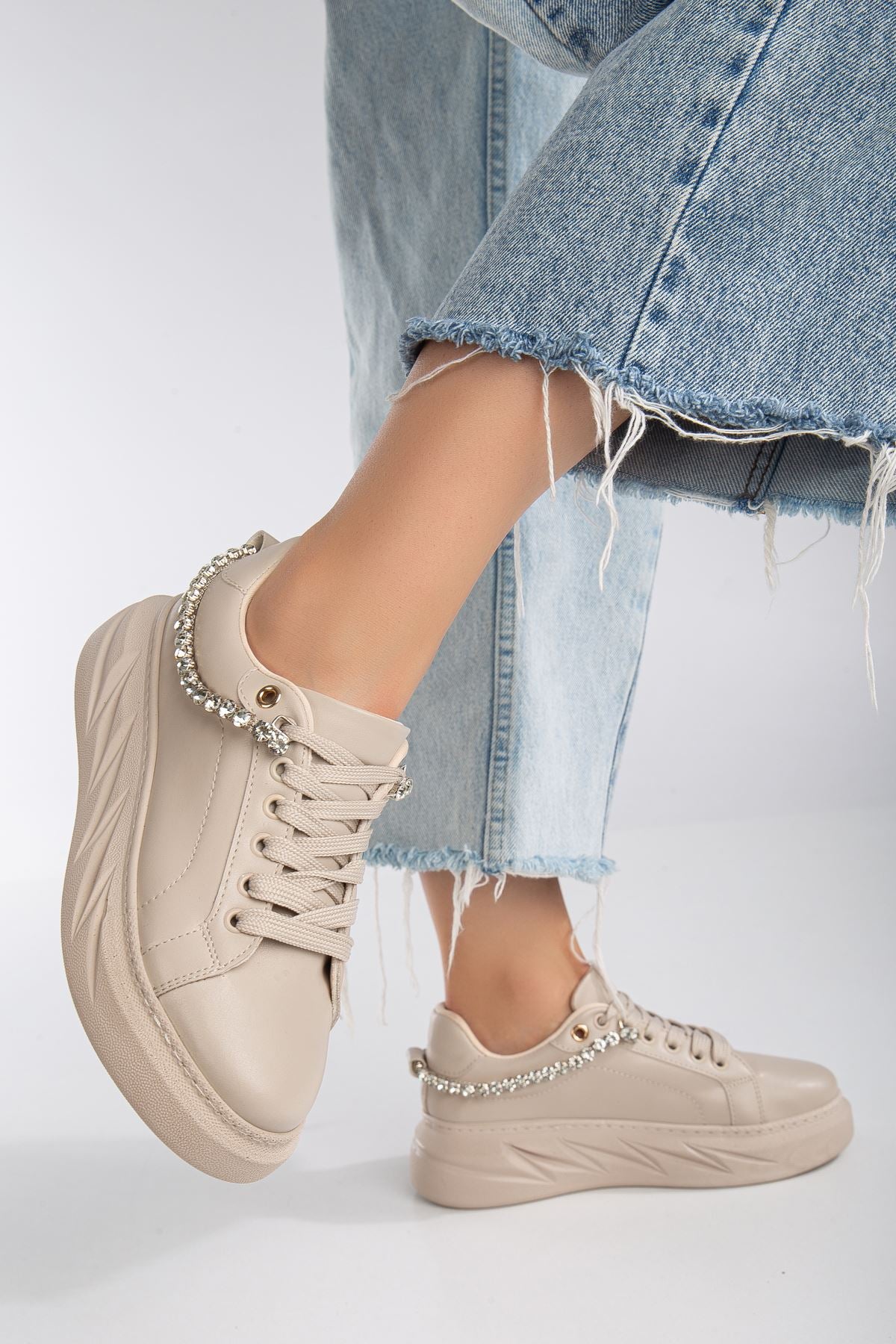 Women's Deena Cream Thick Sole Stone Detailed Sneakers - STREETMODE™