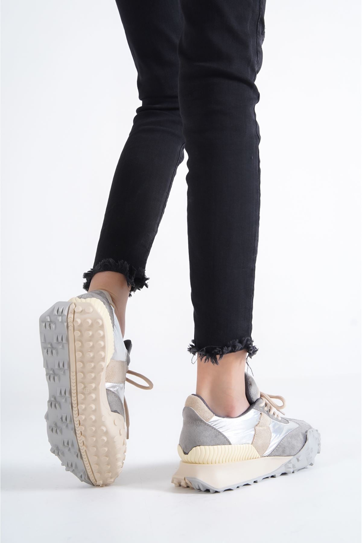 Women's DISA Sneakers Shoes - STREETMODE™