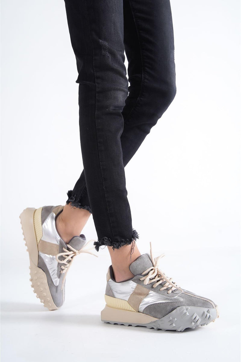 Women's DISA Sneakers Shoes - STREETMODE™