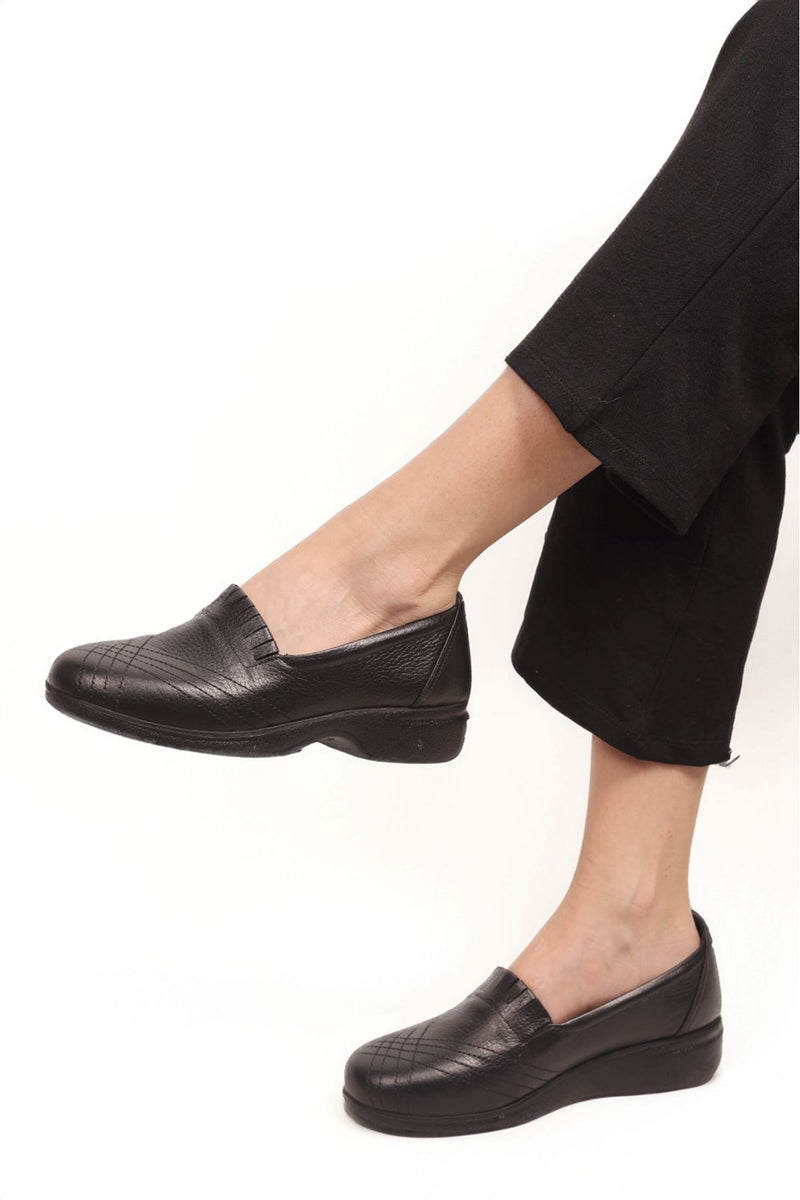 Women's Genuine Leather Daily Use Flexible Comfort Shoes - STREETMODE™