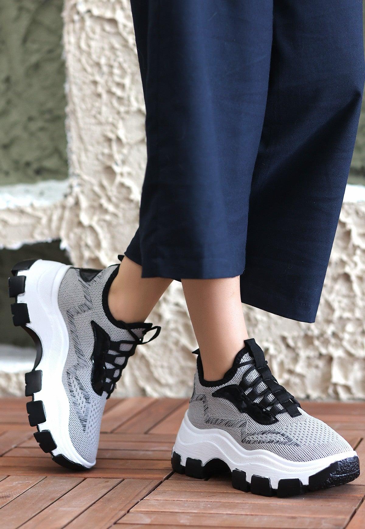 Women's Gray Knitwear Lace-Up Sports Shoes - STREETMODE™