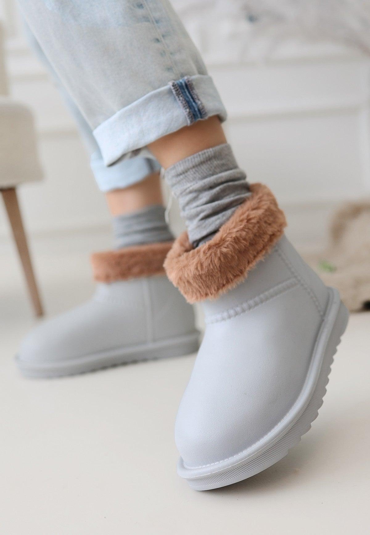 Women's Grey Oval Toe Waterproof Fur Lined Boots - STREETMODE™