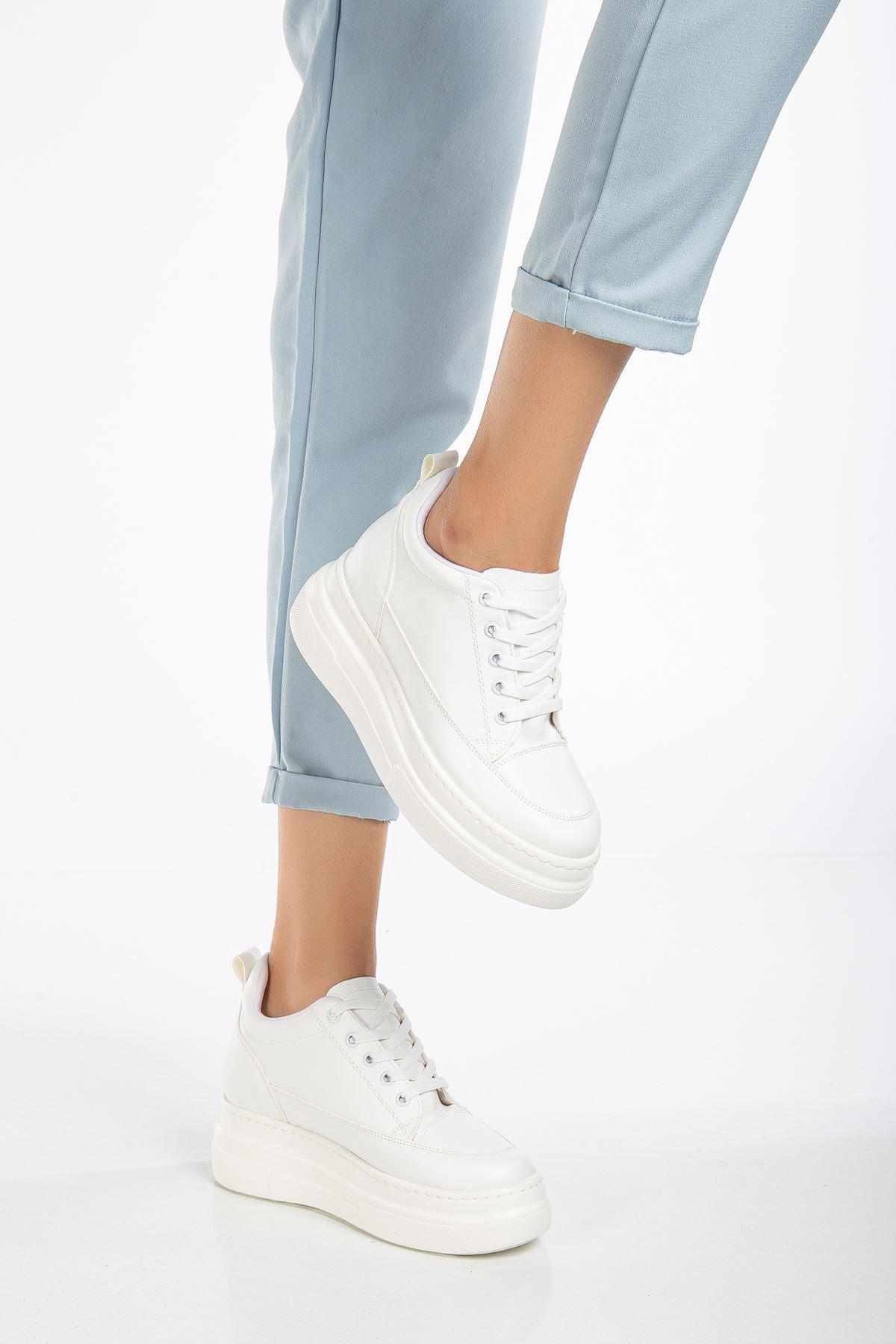 Women's Hidden Heel White Sneakers - STREETMODE™