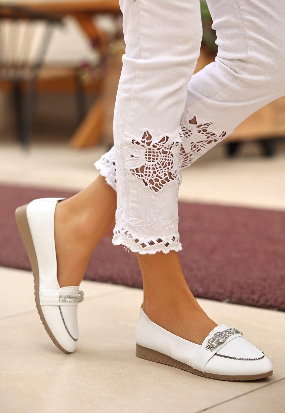 Women's Jari White Skin Flat Shoes - STREETMODE™