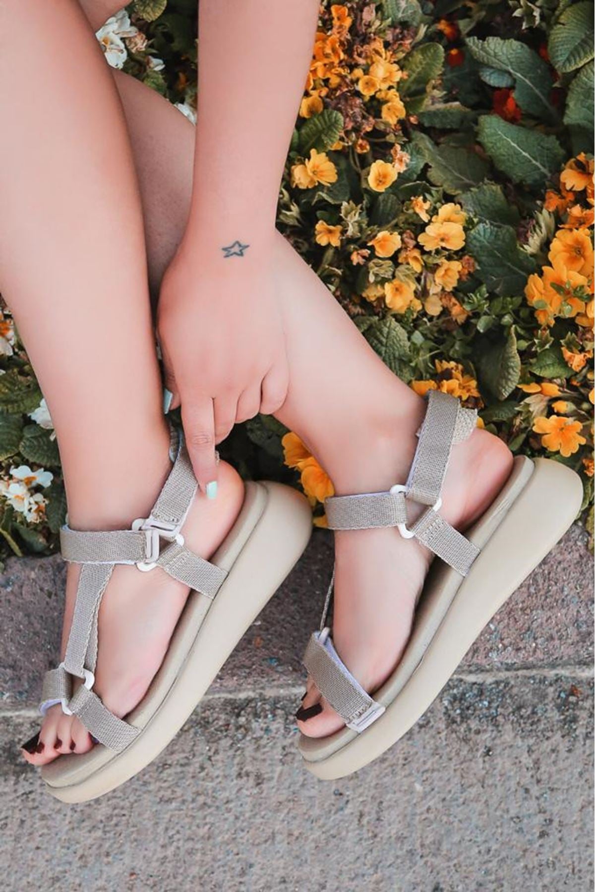 Women's Jeff Mink Velcro Sandals - STREETMODE™
