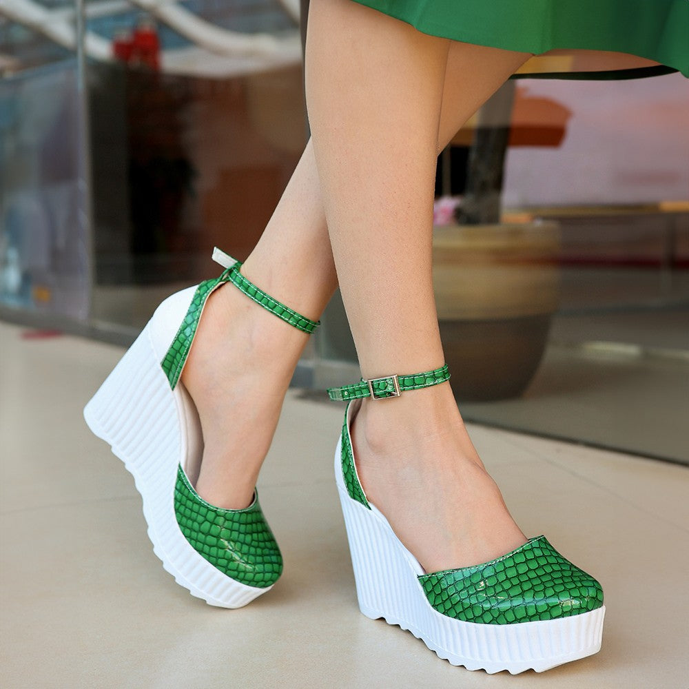 Women's Leone Green Patent Leather Wedge Heel Shoes - STREETMODE™
