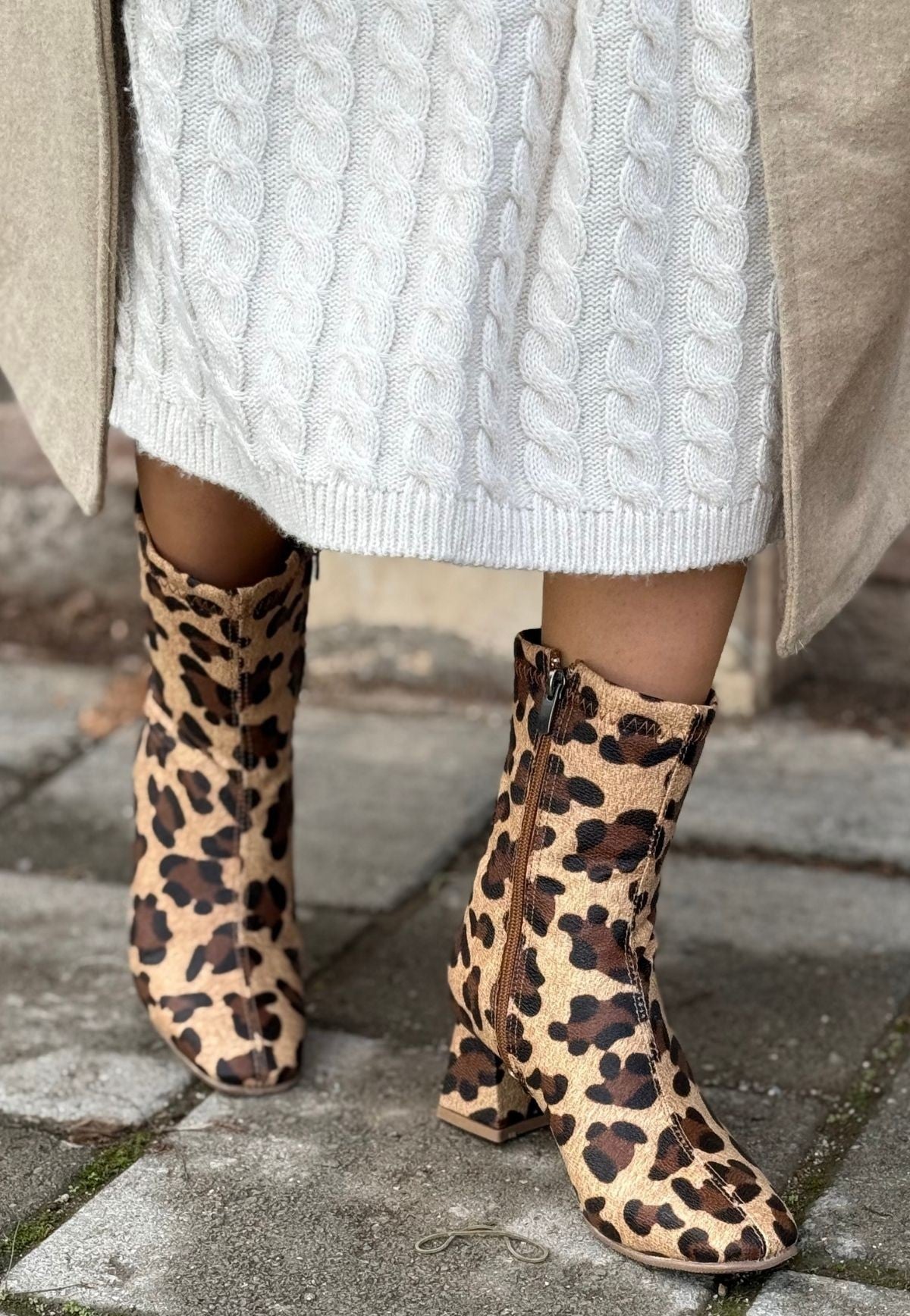 Women's Leopard Skin Stretch Heeled Boots - STREETMODE™