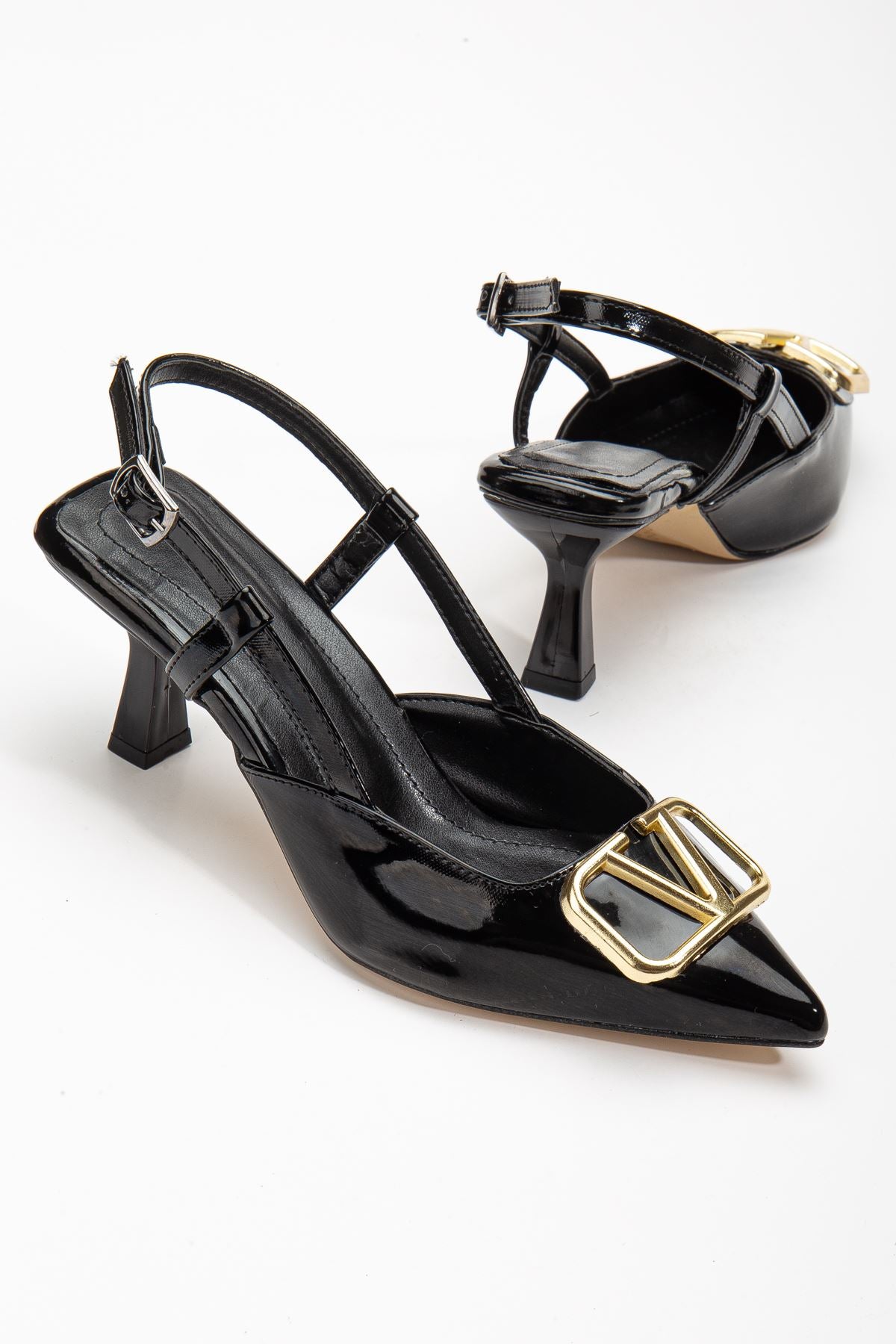 Women's Lianne Black Patent Leather Buckle Detailed Thin Heeled Shoes - STREETMODE™