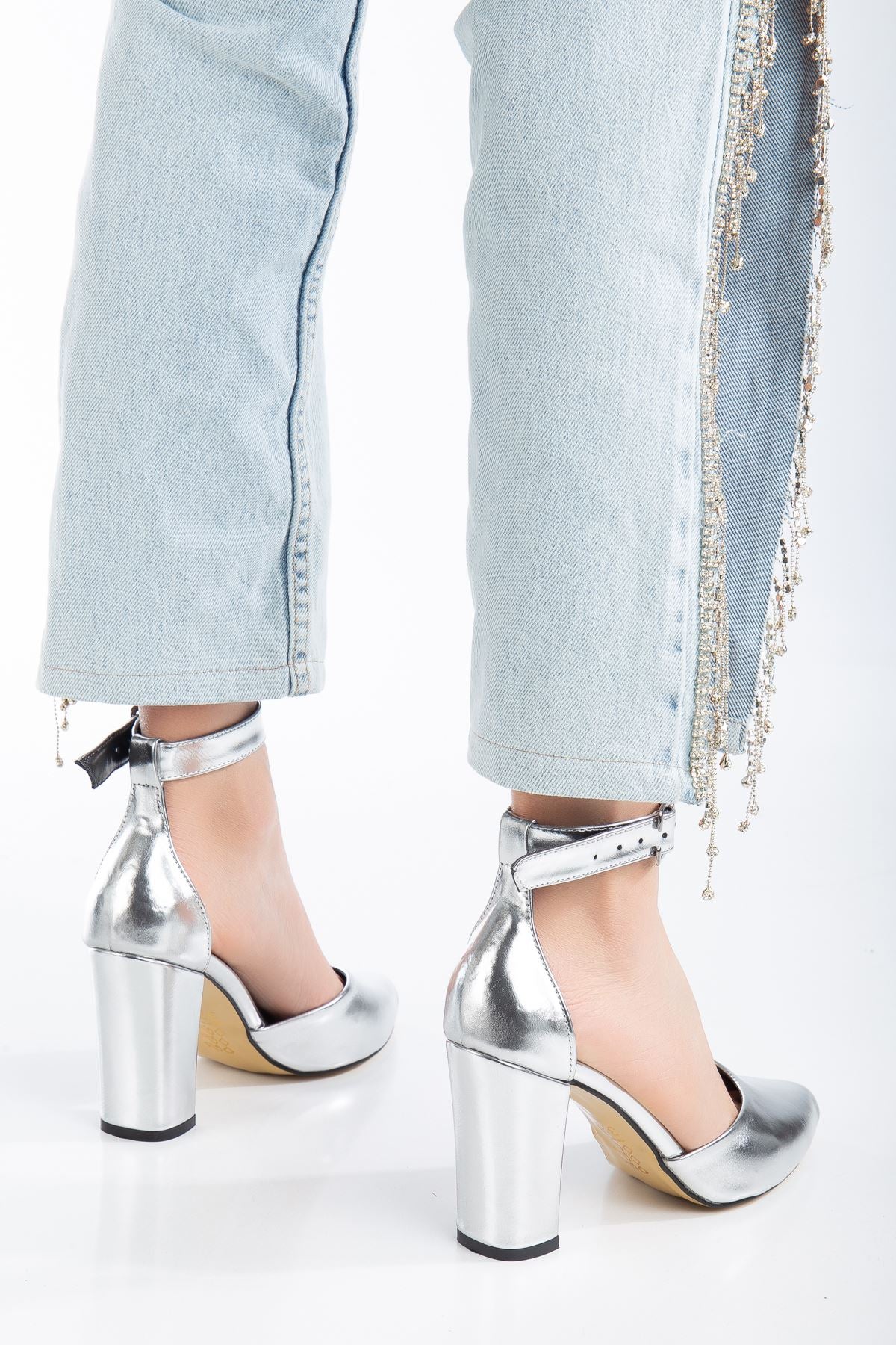 Women's Lole Heeled Silver Skin Detailed Heeled Shoes - STREETMODE™