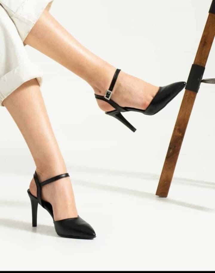 Women's Mariana Black Leather Heeled Shoes - STREETMODE™