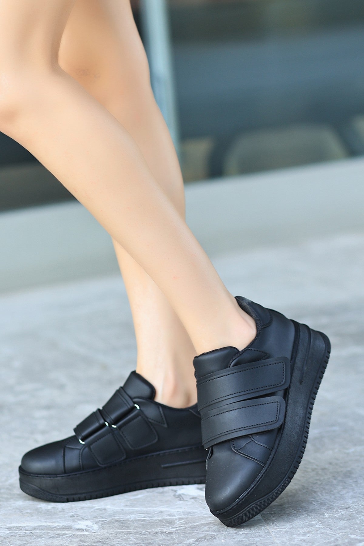 Women's Marx Black Skin Velcro Sneakers Shoes - STREETMODE™