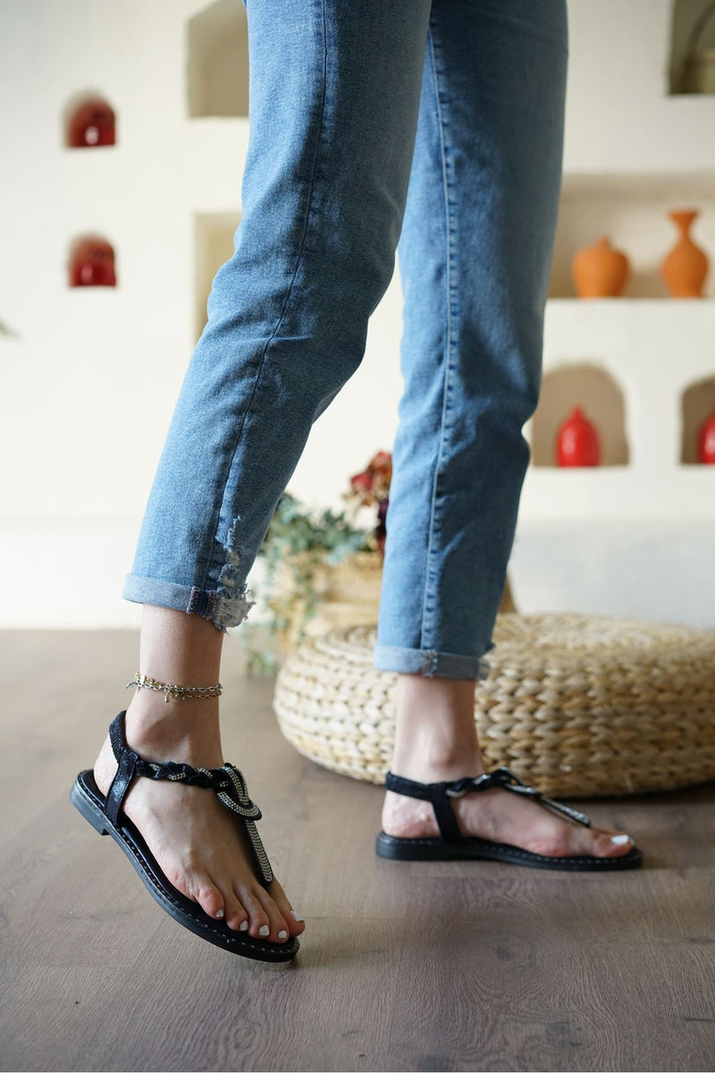 Women's Minna Black Flip Flops Sandals - STREETMODE™