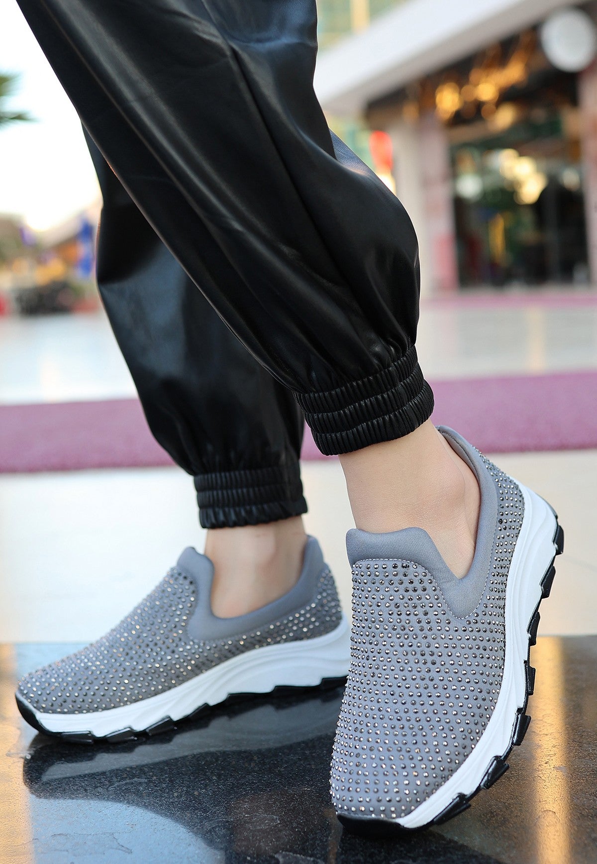 Women's Mıry Gray Stretch Sports Shoes - STREETMODE™