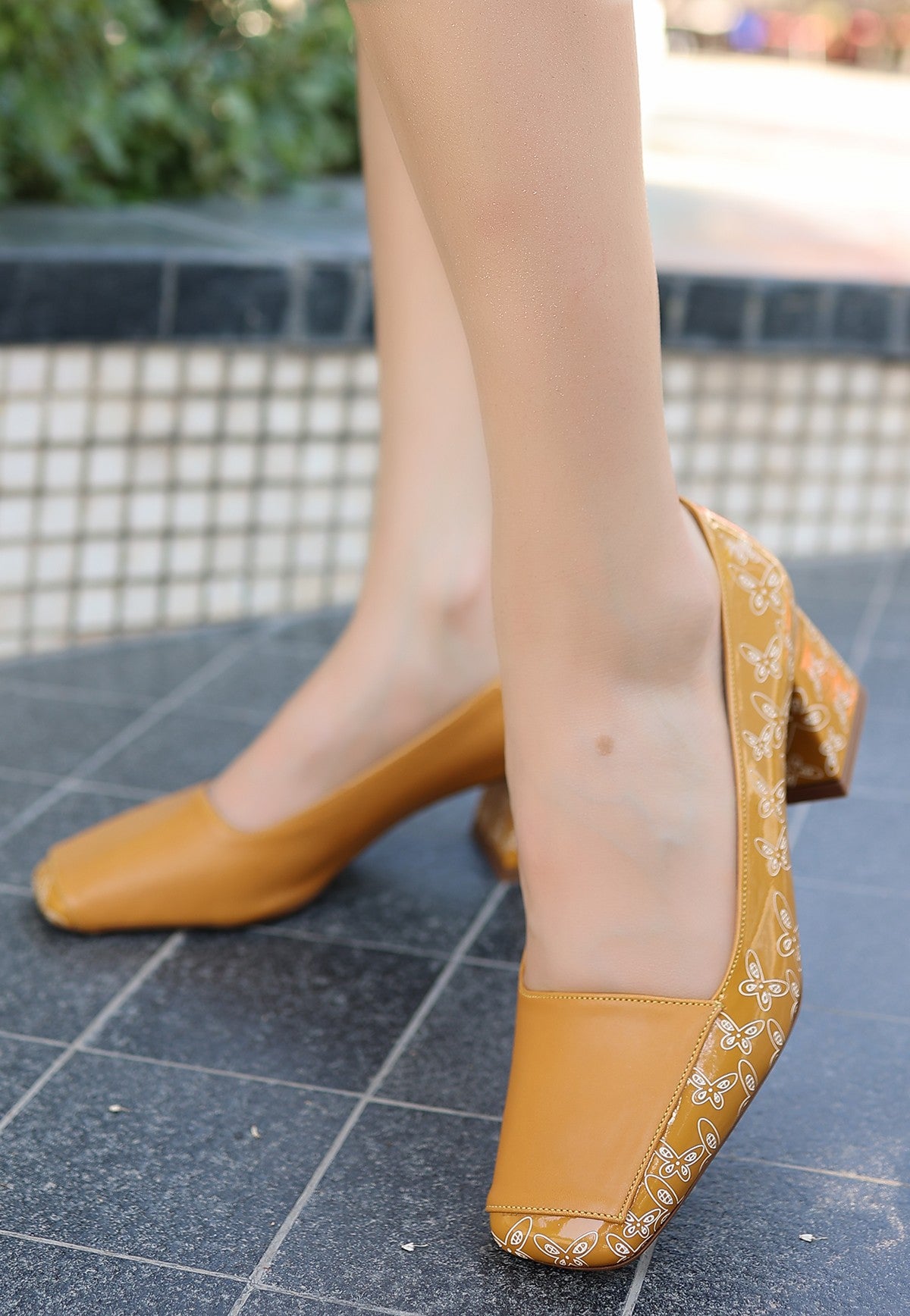 Women's Mustard Skin Heeled Shoes - STREETMODE™