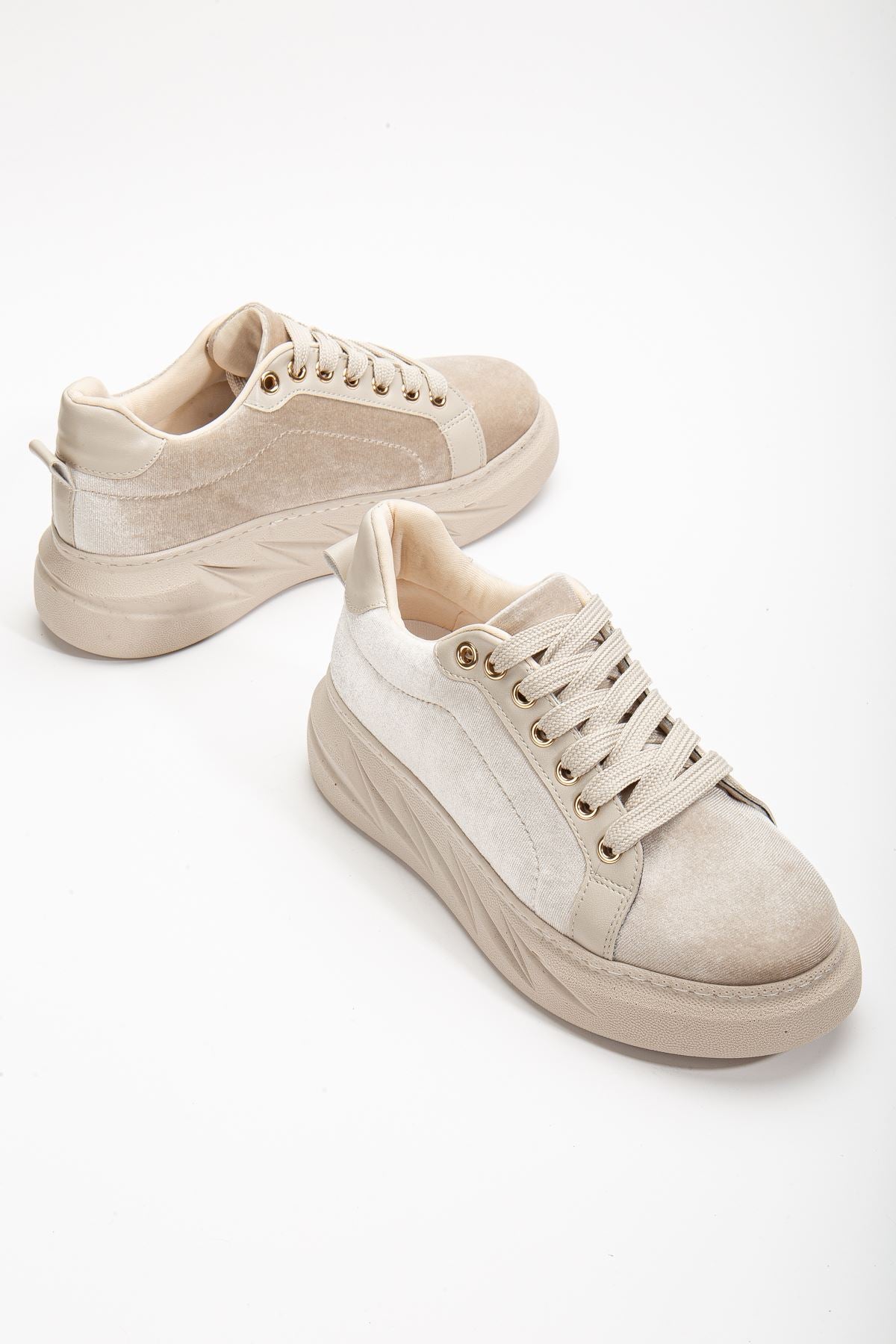 Women's Nerina Cream Velvet Thick Sole Gold Detailed Sneakers - STREETMODE™