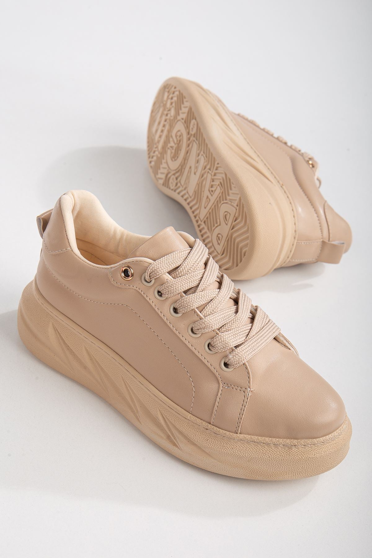 Women's Nerina Nude Skin Thick Sole Detailed Sneakers - STREETMODE™