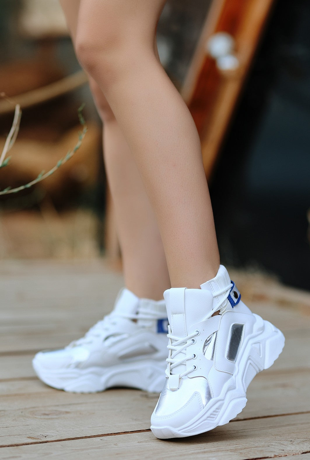 Women's Nolli White Skin Lace-Up Sneakers Boots - STREETMODE™