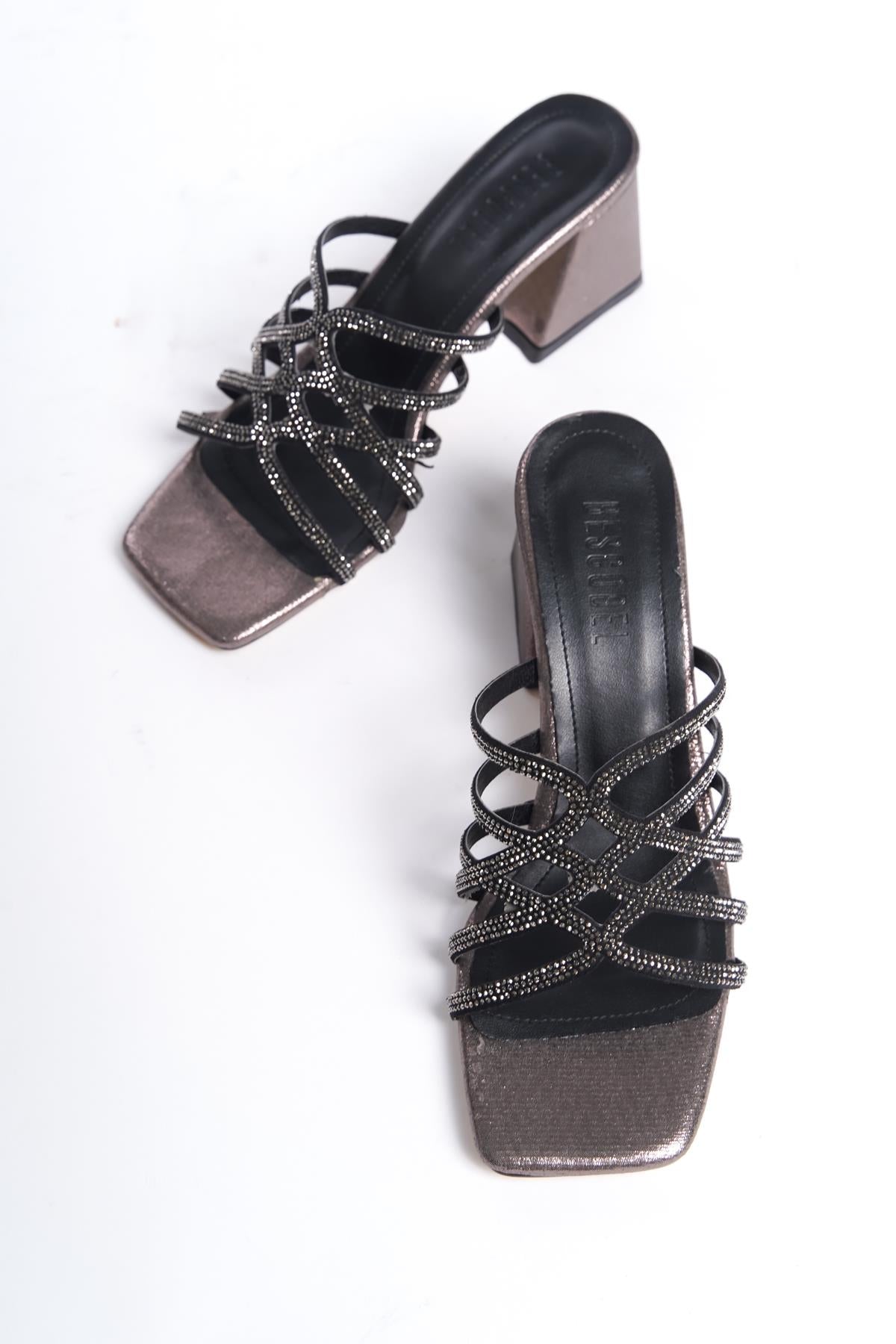 Women's Platinum Stone Detailed 5 cm Heeled Slippers - STREETMODE™
