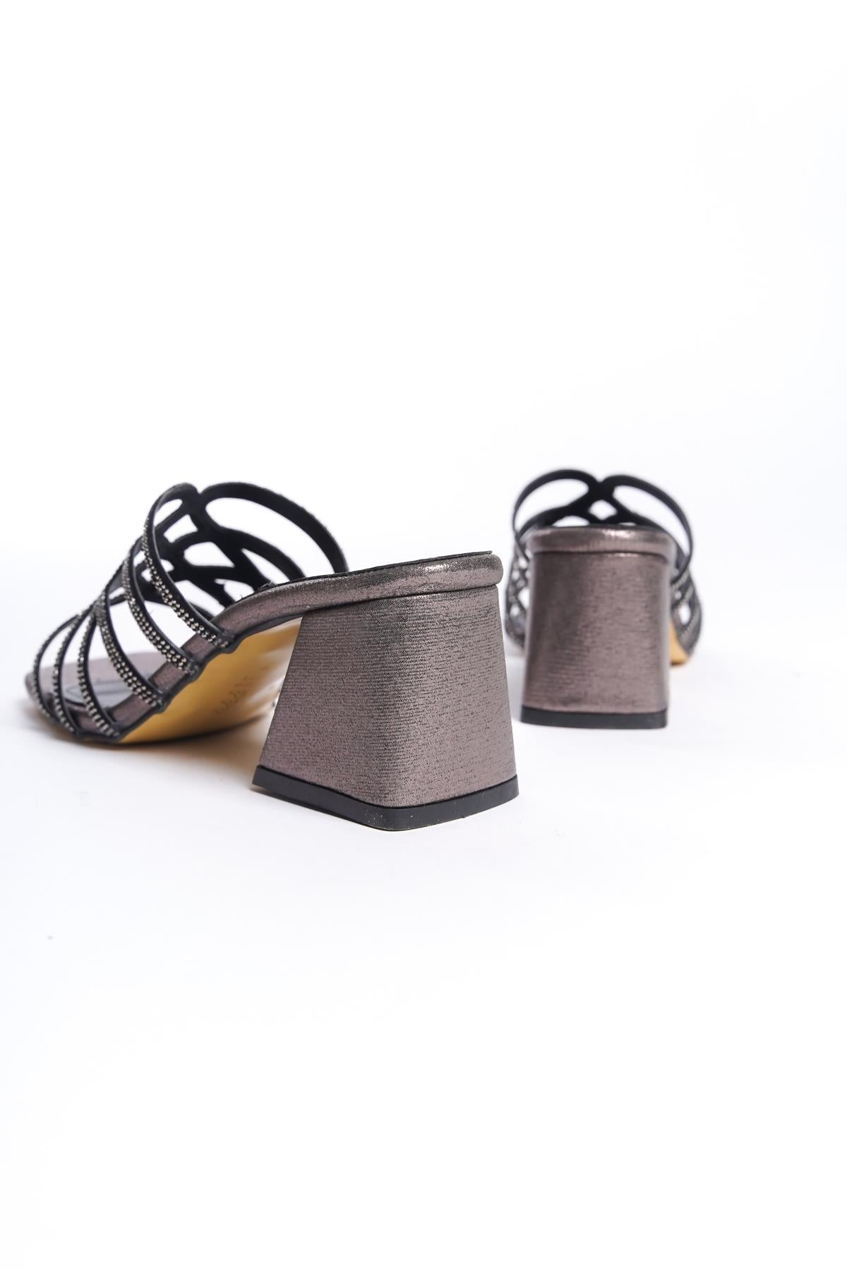 Women's Platinum Stone Detailed 5 cm Heeled Slippers - STREETMODE™