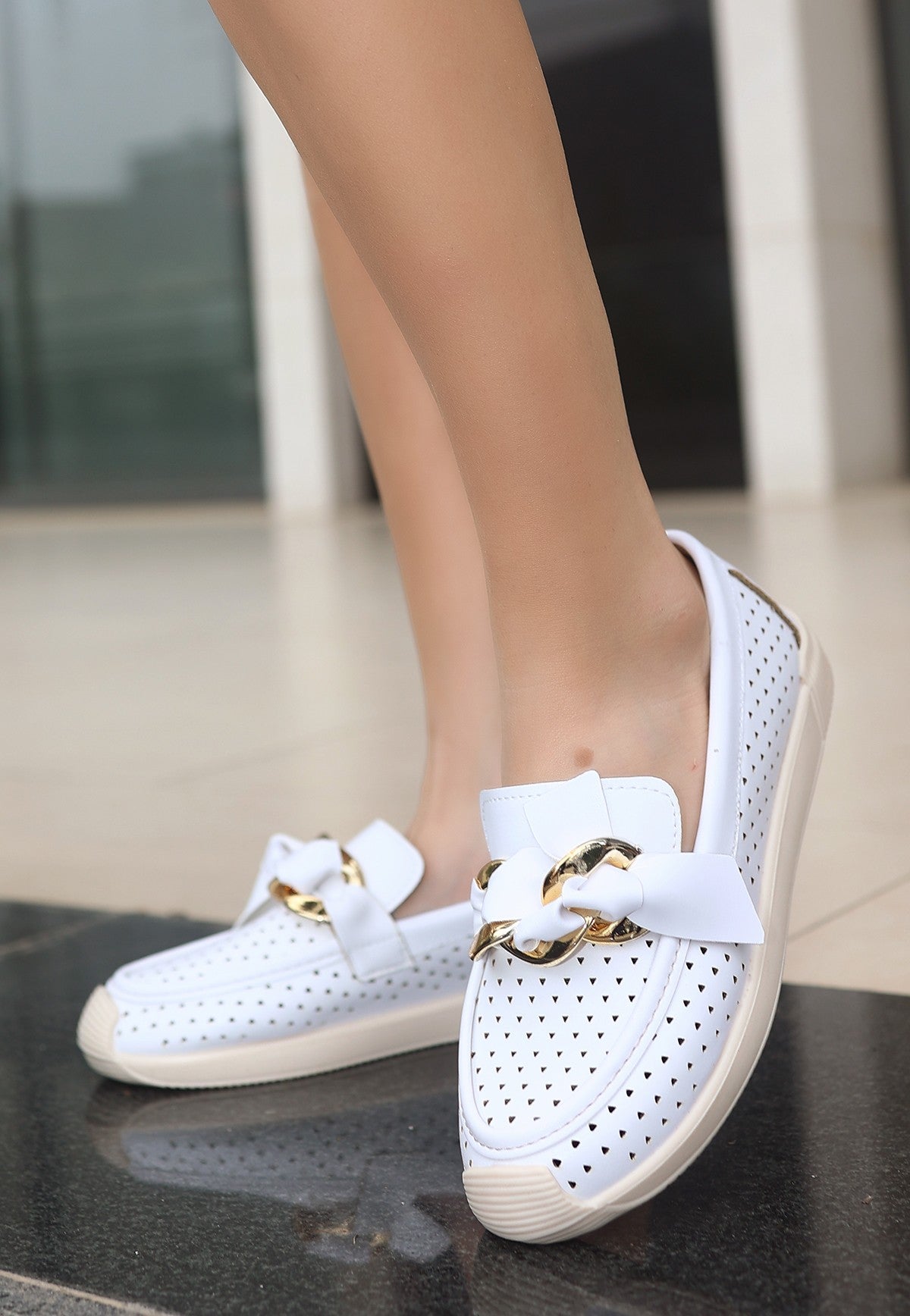 Women's Riwan White Skin Ballerina Shoes - STREETMODE™