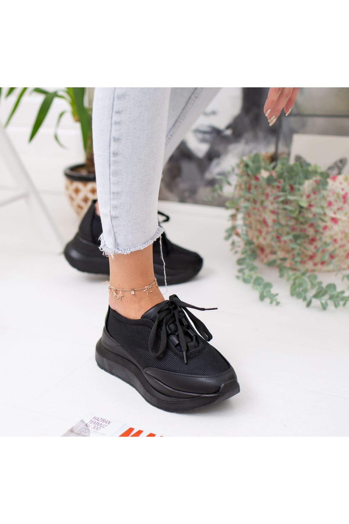 Women's Rojek Black Sneakers Shoes - STREETMODE™