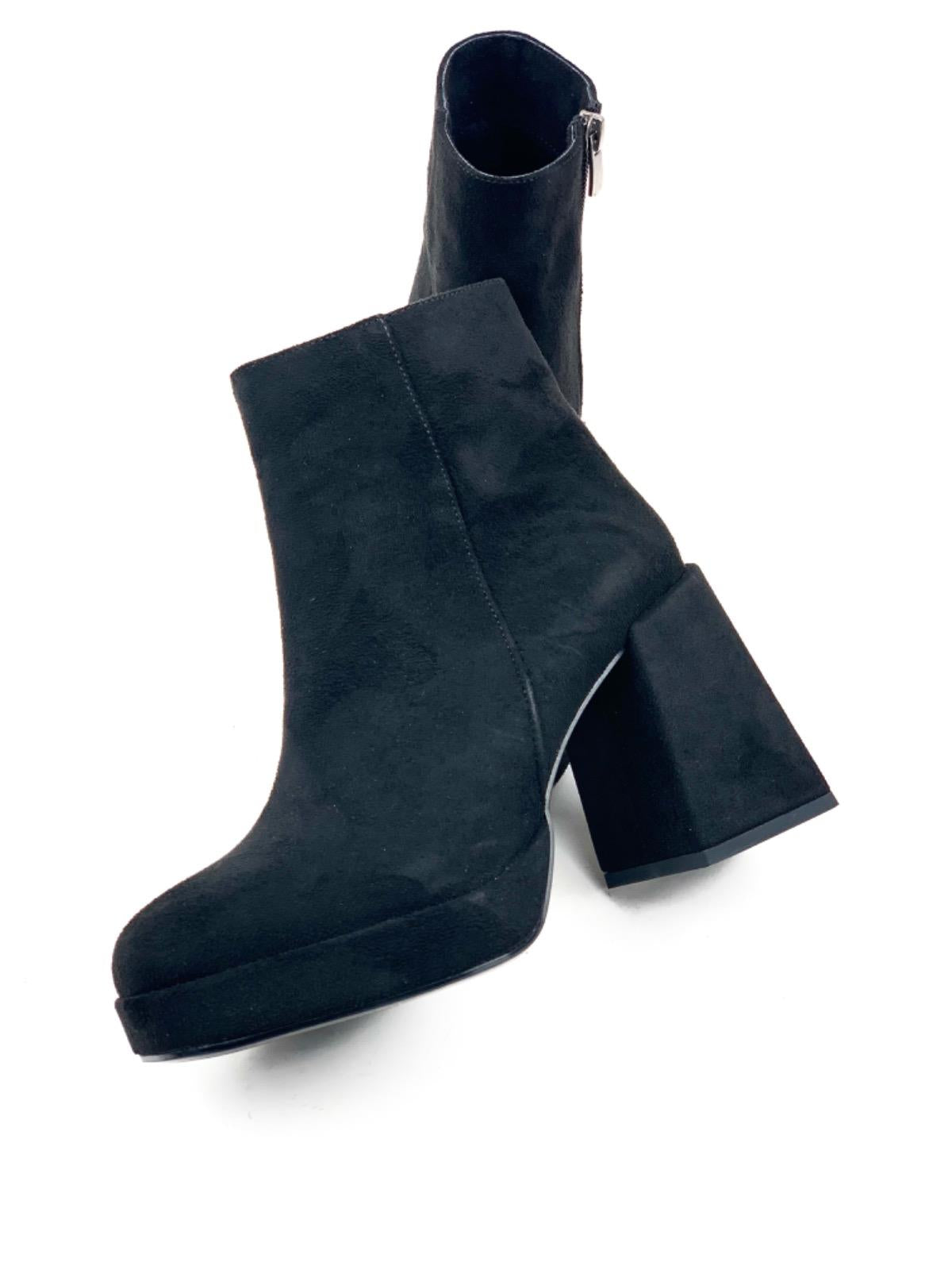 Women's Sand Black Platform Heeled Short Suede Boots - STREETMODE™