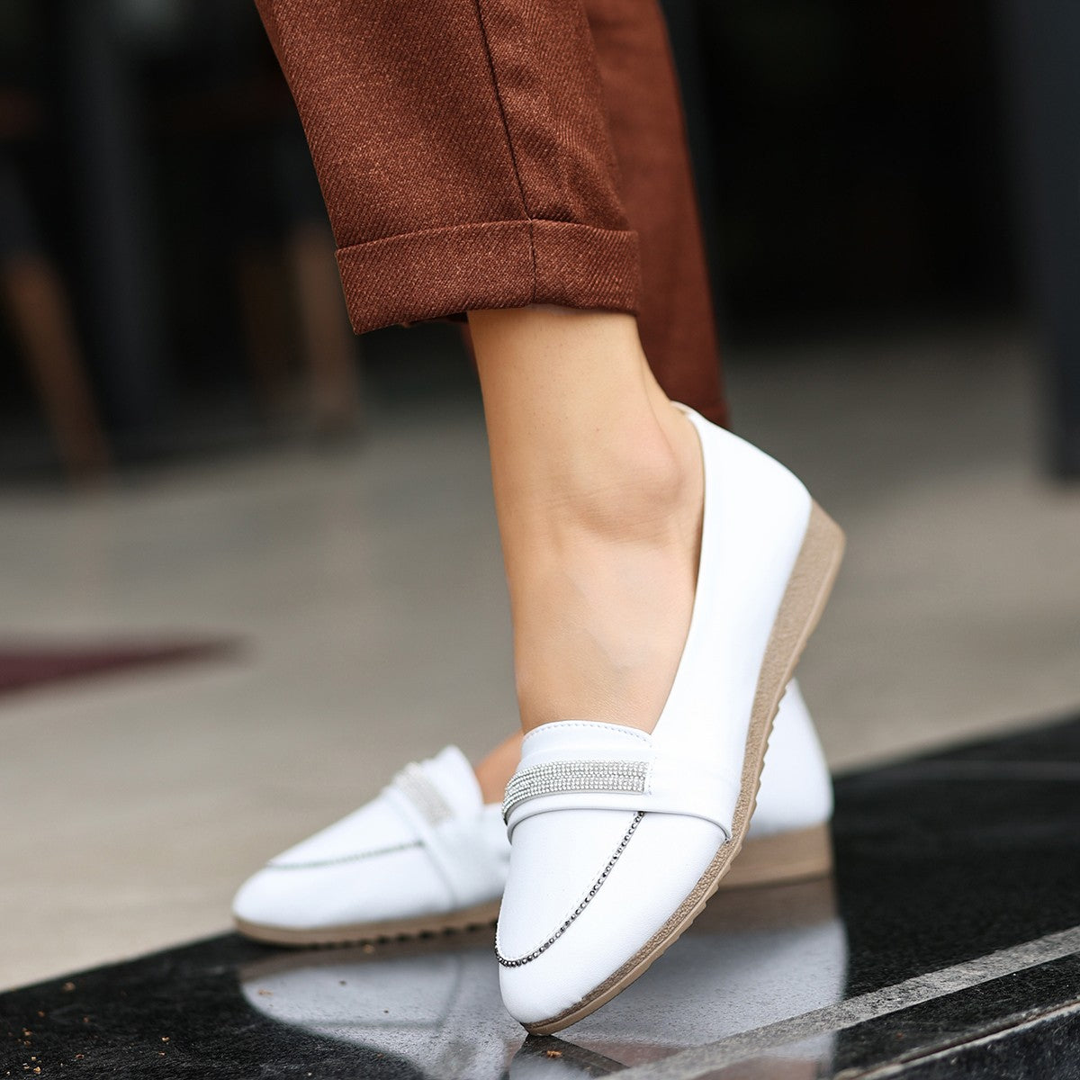 Women's Senda Beige Skin Flat Shoes - STREETMODE™