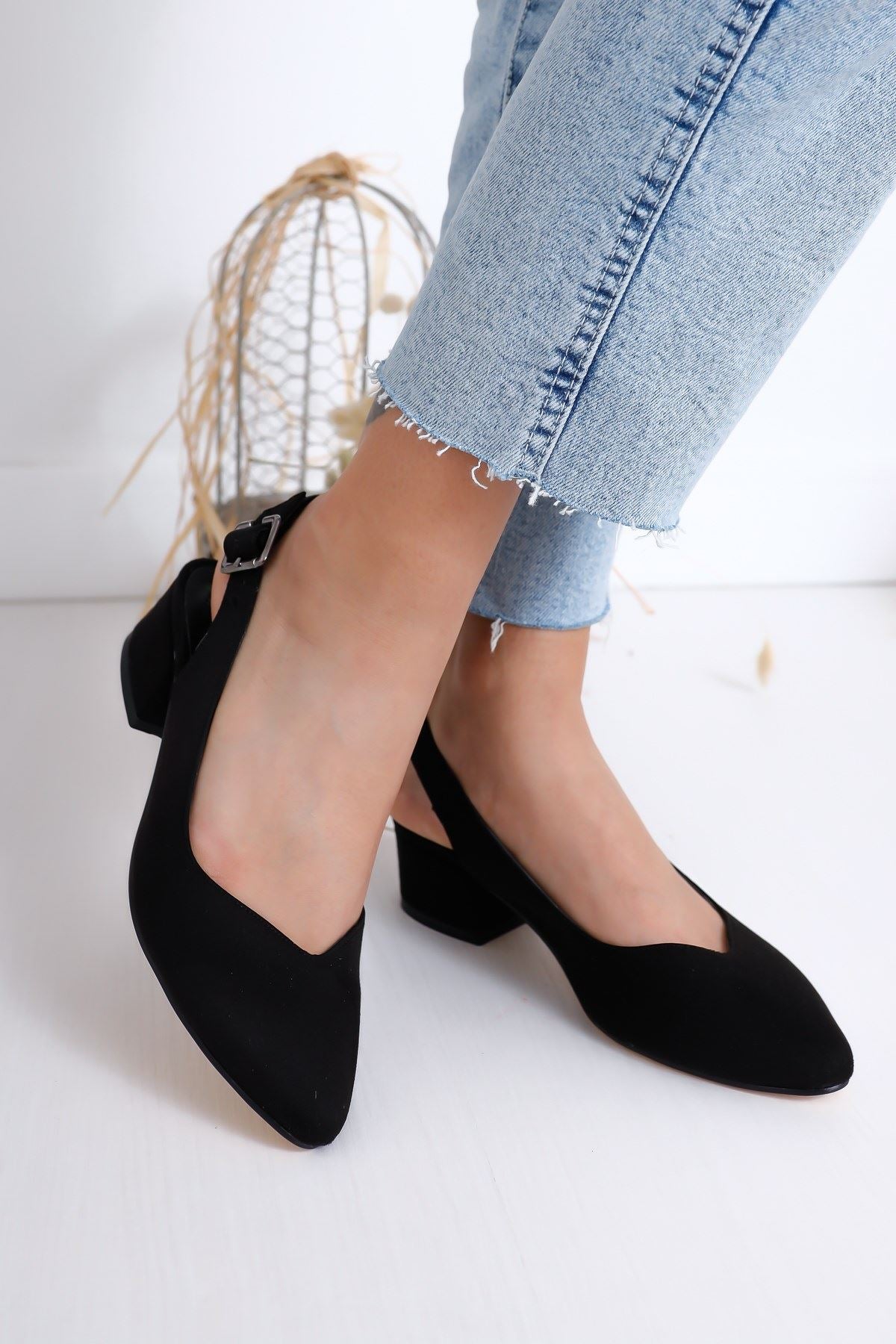 Women's Valentina Heeled Black Suede Shoes - STREETMODE™