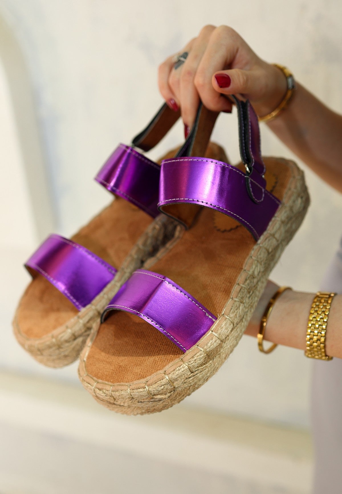 Women's Wery Purple Skin Velcro Sandals - STREETMODE™