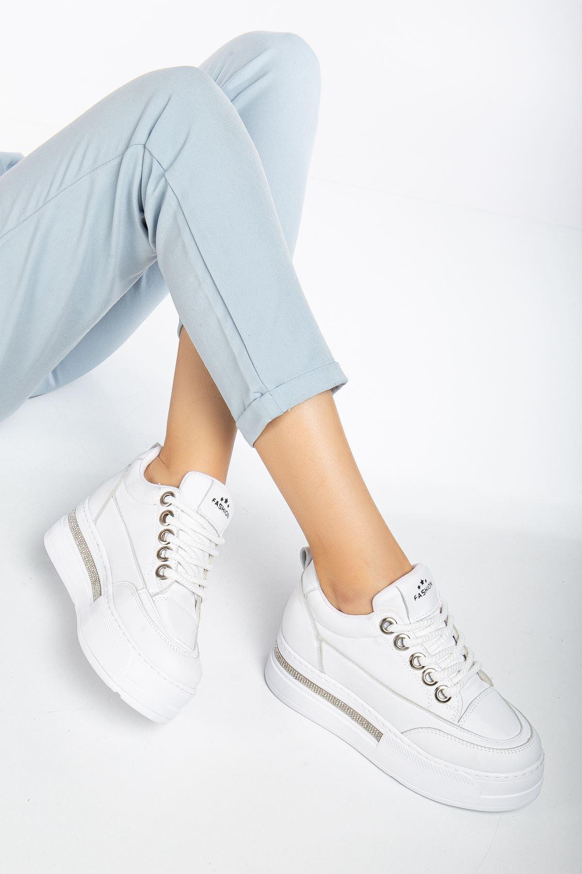 Women's White Hidden Heel Sneakers - STREETMODE™