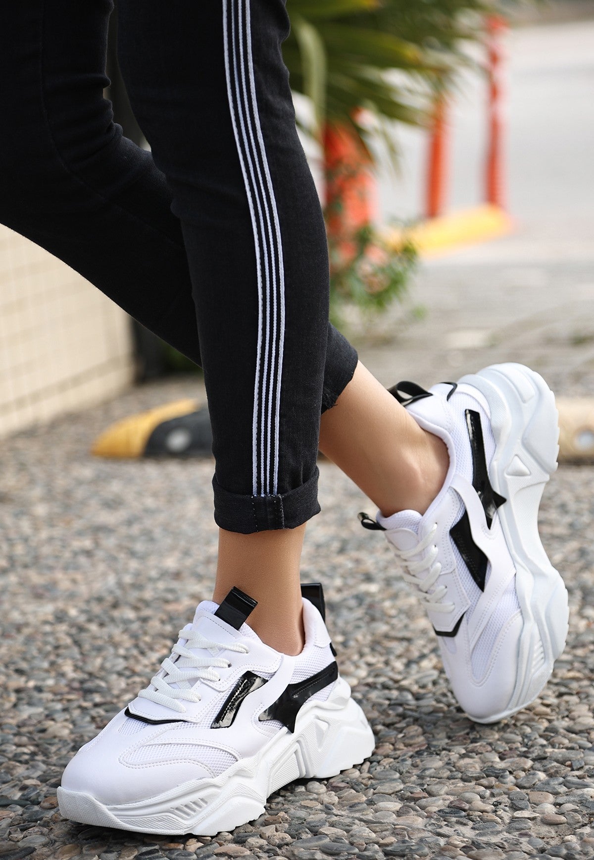 Women's White Leather Black Detailed Lace-Up Sports Shoes - STREETMODE™