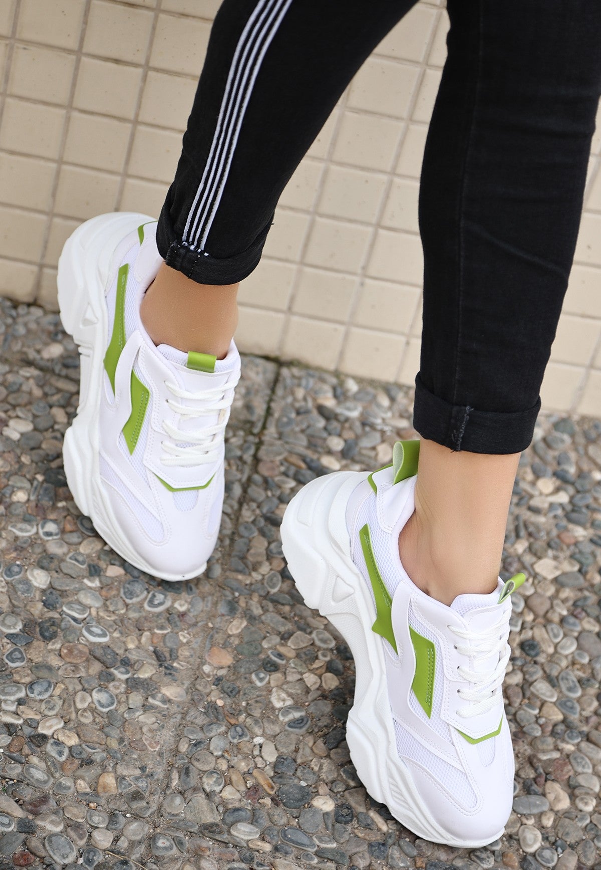 Women's White Leather Green Detailed Lace-Up Sports Shoes - STREETMODE™