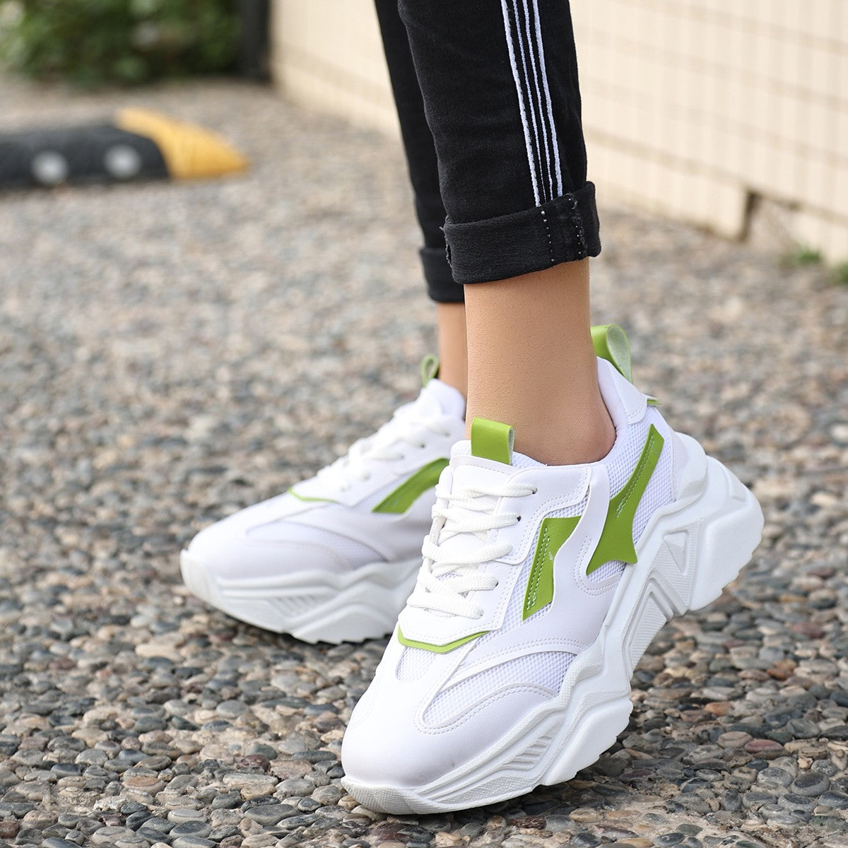 Women's White Leather Green Detailed Lace-Up Sports Shoes - STREETMODE™