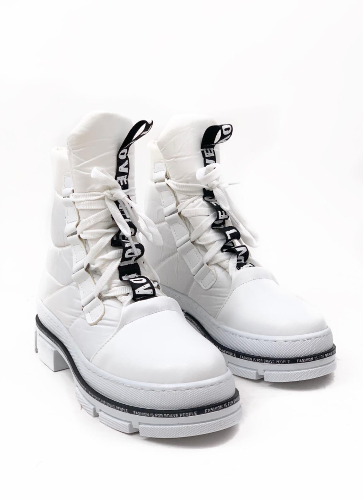 Women's White Thermoprat Parachute Fabric Snow Boots - STREETMODE™