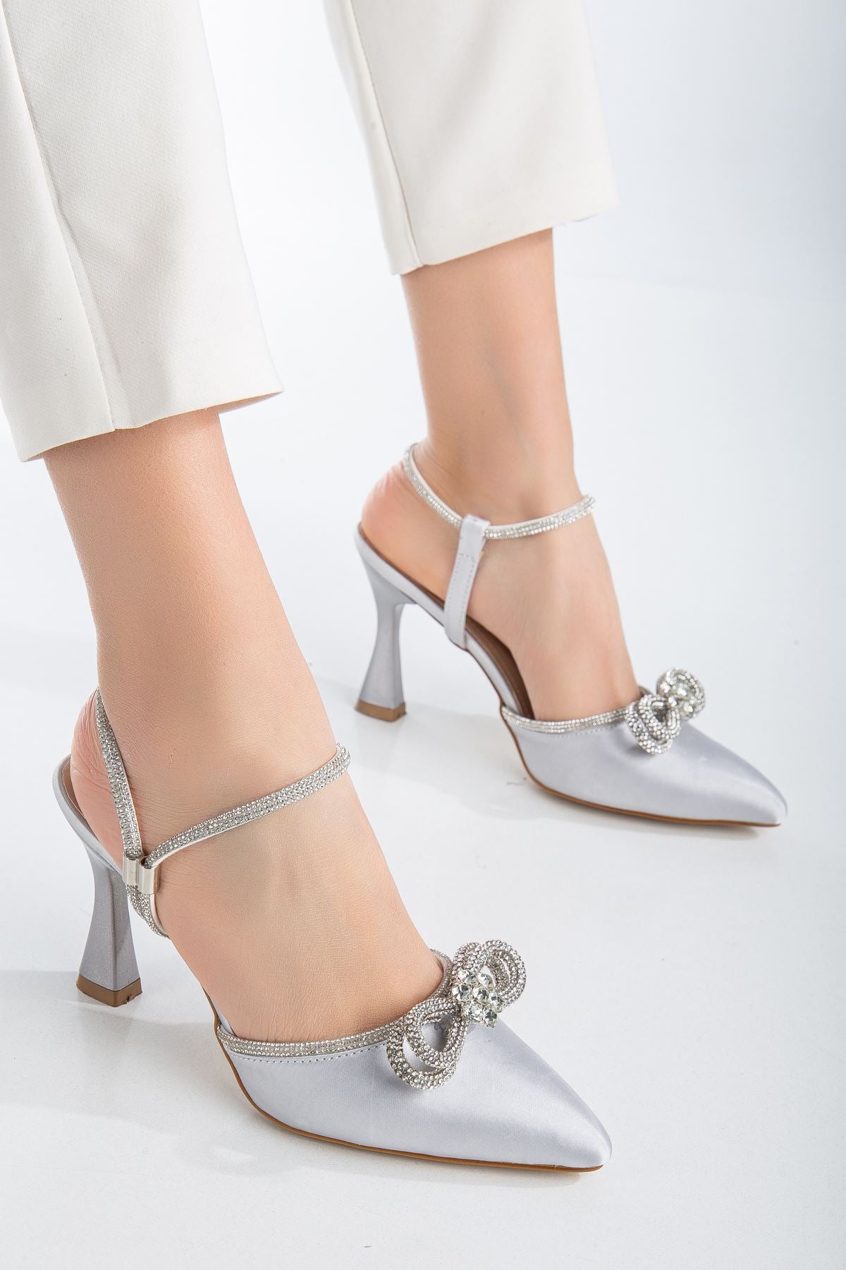 Women's Wilma Silver Satin Stoned Bow Detailed Pointed Toe Heeled Shoes - STREETMODE™