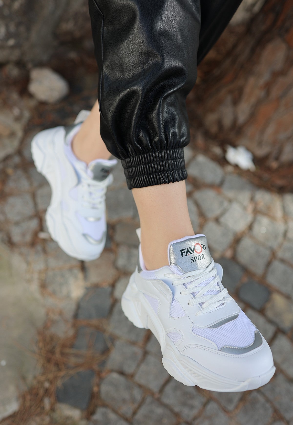 Women's Wita White Skin Lace-Up Sports Shoes - STREETMODE™