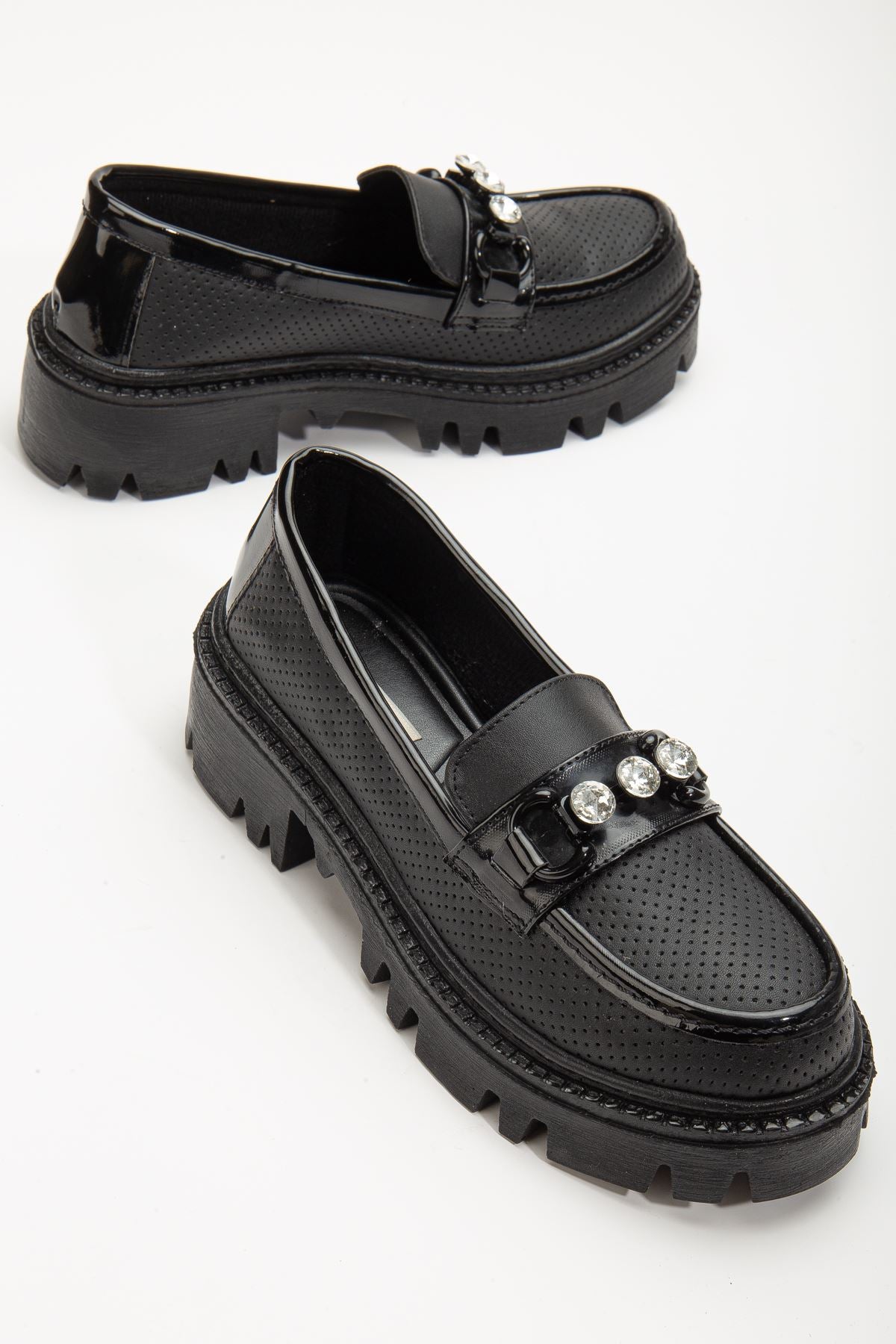 Women's Yesenia Black Diamond Detailed Buckle Oxford Shoes - STREETMODE™
